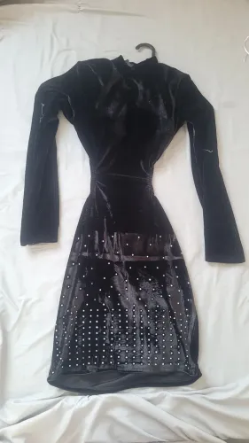 vestido veludo costa nua