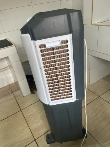Climatizador De Ar Frio Industrial 75 Litros Evaporativo Cor Branco