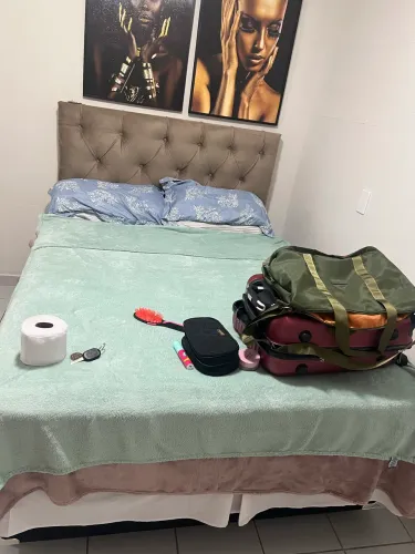 Cama casal com cabeceira 
