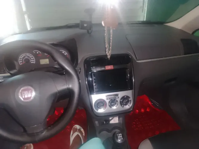 Fiat Punto Attractive 1.4 Fire Flex 8V 5P 2012