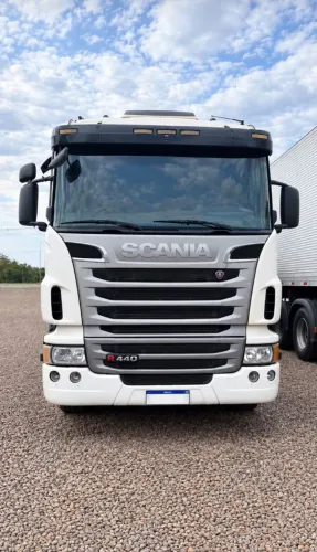 Scania R440 A6x4 ano 2013