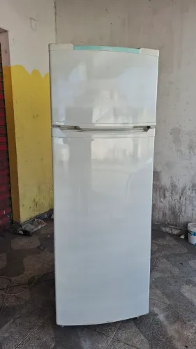 Vendo geladeira consul