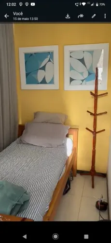Peq.  quarto para estudante vindo de fora 