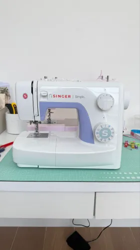 Máquina de Costura Singer Simple 3232