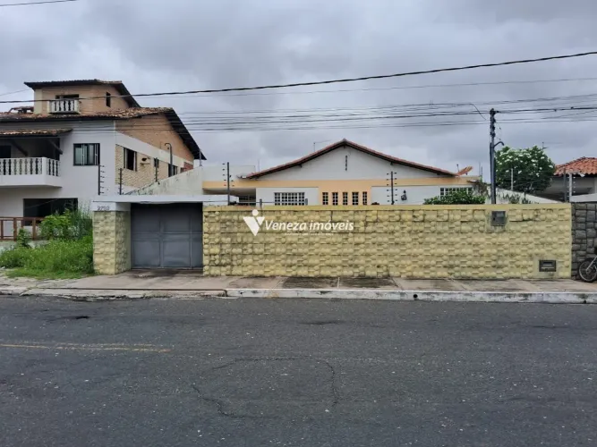 Casa Comercial Avenida Homero Castelo Branco para aluguel
