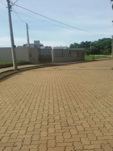 Otimo terreno residencial e comercial em condominio Espraiado