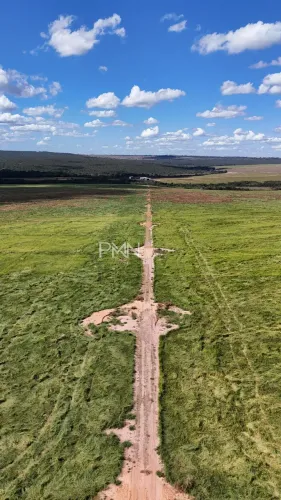 Fazenda à venda em Novo São Joaquim, com 5 quartos, com m²