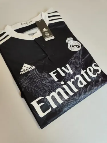 Camisa retro: Real Madrid 2014