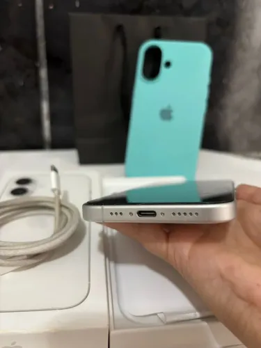 iPhone 16 99% 128GB