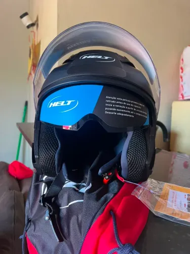 Capacete helt