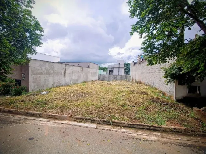 Terreno à venda no Residencial Florinda - Dois Córregos - Piracicaba/SP