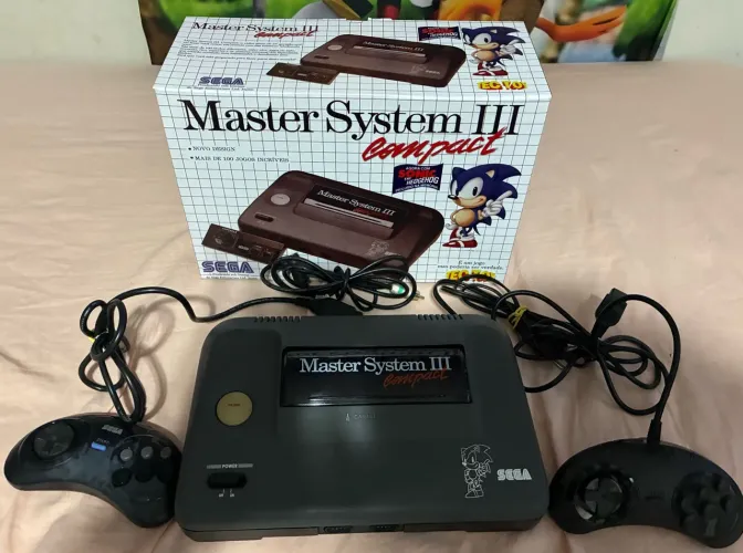 Master system 3 na caixa, dois controles, cabos, perfeito funcionamento.