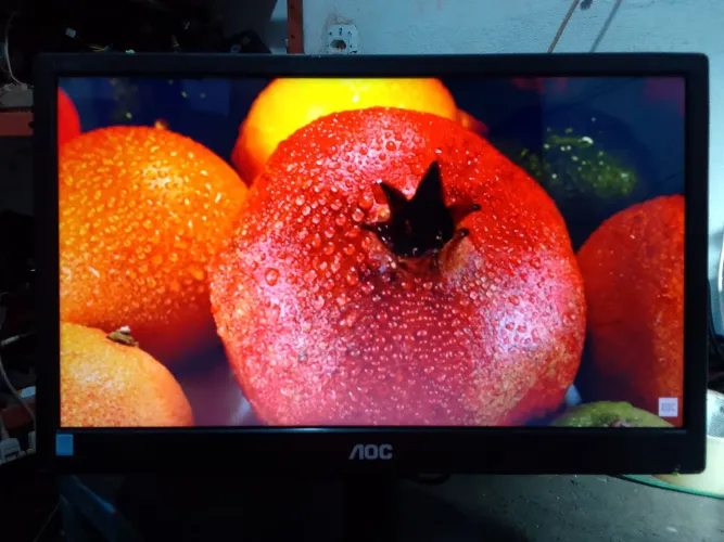 Monitor LED AOC 16 polegadas