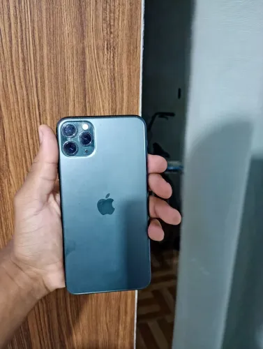 iPhone 11 Pro Max 256GB / Retirar peças ou conserto