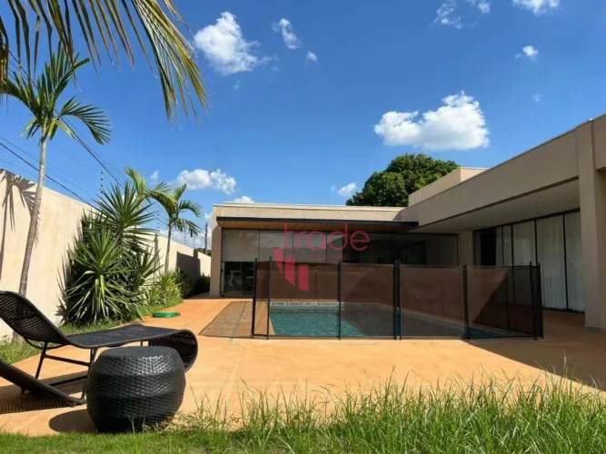 Chácara para Venda e Locação de 03 Quartos sendo todos Suítes no Bairro Condomínio Vista A