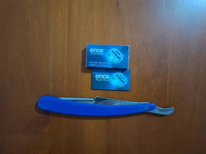 Navalhete de barbear azul e 8 lâminas Enox Platinum