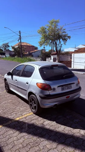 Peugeot 206 Sensation 1.4 Flex 8V 3P 2010
