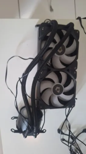 Gabinete + 6 Fans + WalterCooler