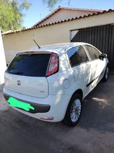 Fiat Punto Essence 1.6 Flex 16V 5P 2013
