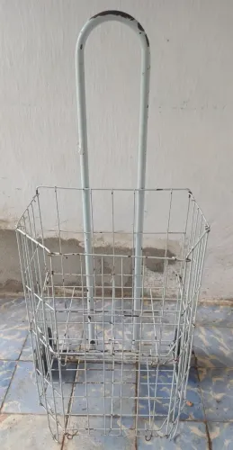 Carrinho de feira de ferro