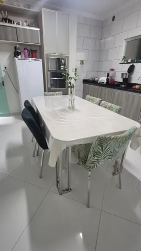 Mesa 6  cadeira inox  com vidro retangular  cadeiras laváveis super conservada 
