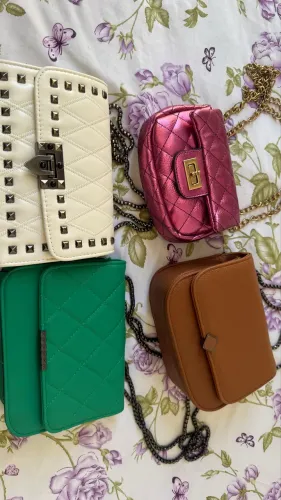 4 Bolsinhas Femininas para Sair - Usadas, em Ótimo Estado