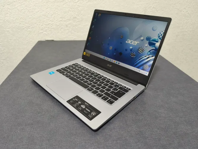 Notebook Acer Aspire Intel 4500. 8 GB. SSD 256 GB