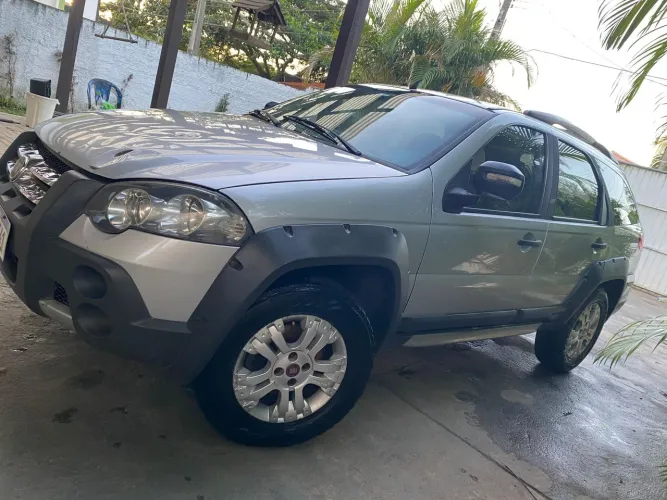 Fiat Palio Week.adv.lock.dualogic 1.8 Flex 2012
