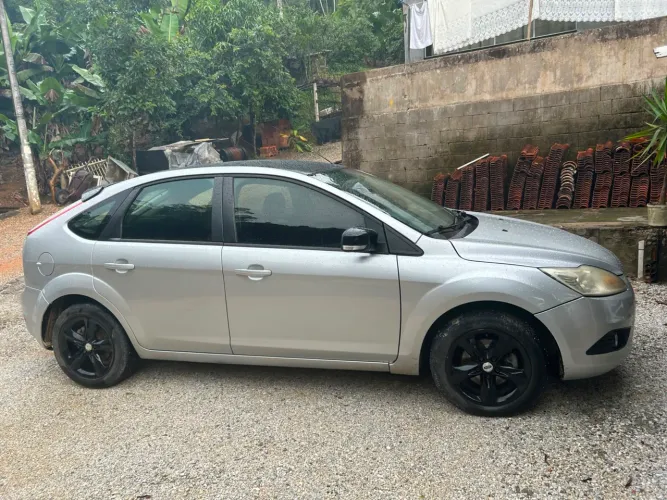 Ford Focus 1.6 S/se/se Plus Flex 8v/16v 5P 2011