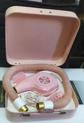 SECADOR DE CABELO DOS ANOS 60 ? RELÍQUIA VINTAGE