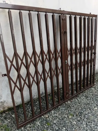Pantográfica para janela 