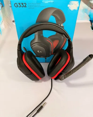 Headset Gamer Logitech G G332 Cor Preto e Vermelho Ps4, Pc, Xbox One