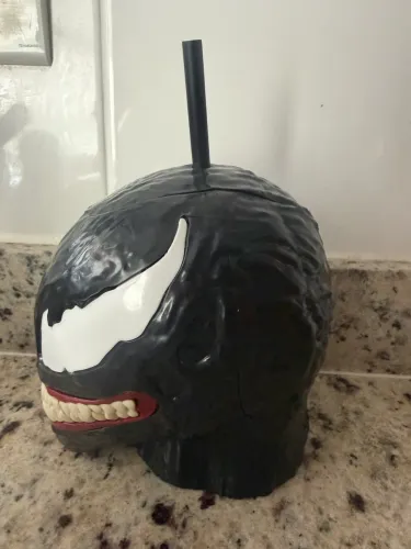 Copo Cinemark venom