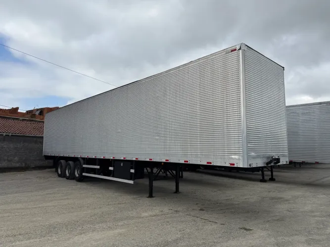Carreta Baú 30 Pallets - 2023
