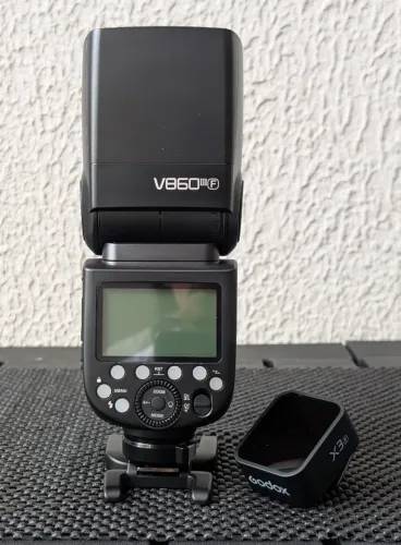Kit Flash Off-Camera Godox para Fujifilm: V860III-F + Disparador X3-F Touchscreen