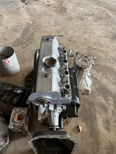 Motor l200 2.5 diesel serve na HR