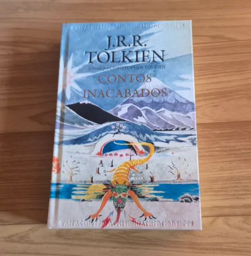 Contos Inacabados de Númenor e da Terra-média de J.R.R. Tolkien - Editora HarperCollins 