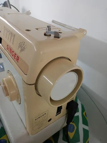 Vendo máquina Singer