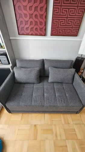 Sofá-cama impecável