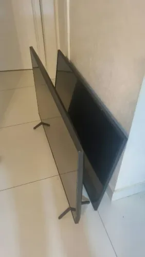 DUAS TVS SMART SANSUNG 43 POL SEM IMAGEM E SEM SOM !!!!!