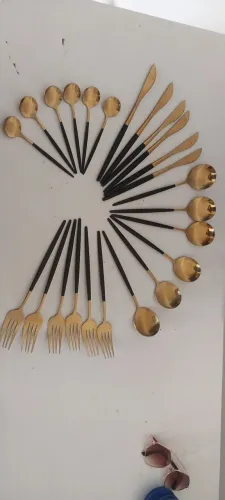 Talheres dourados