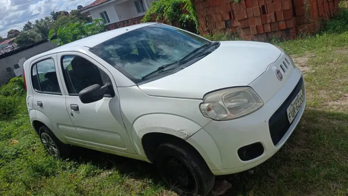 Fiat Uno Vivace/rua 1.0 EVO Fire Flex 8V 5P 2014