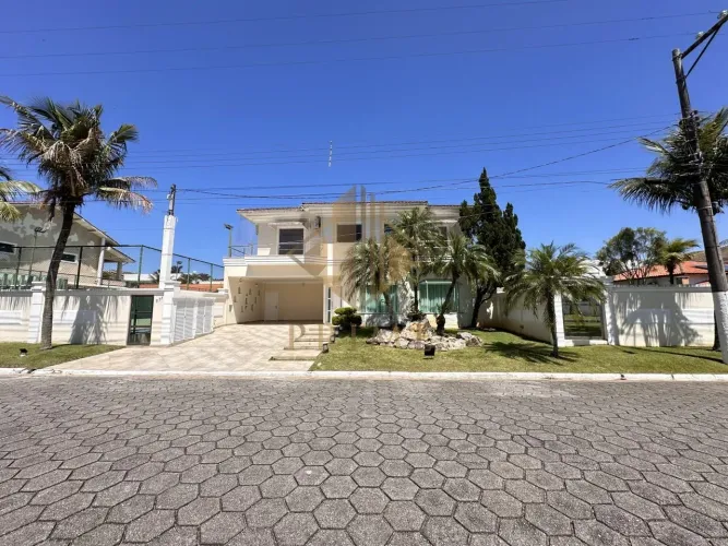 Casa em Condomínio para Locação em Guarujá, Jardim Acapulco, 4 dormitórios, 2 suítes, 4 ba