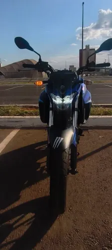 Vendo fazer250 fZ25 zero