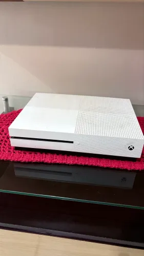 XBOX ONE S 1TB