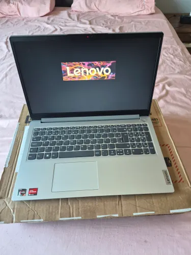 Lenovo IdeaPad 1 Ryzen 3 7320U, 8GB RAM, SSD 256GB, 15,6