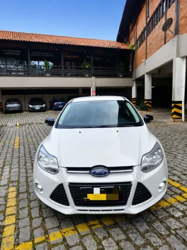 Ford Focus 1.6 S/se/se Plus Flex 8v/16v 5P 2015