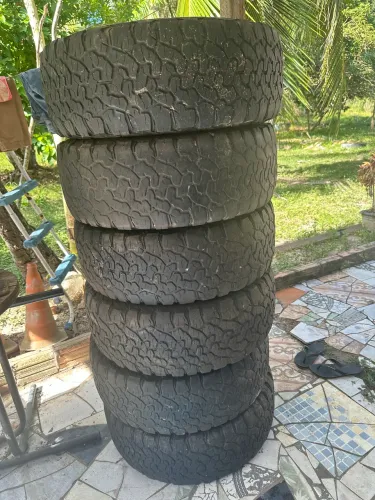 Pneus 265/65 R17