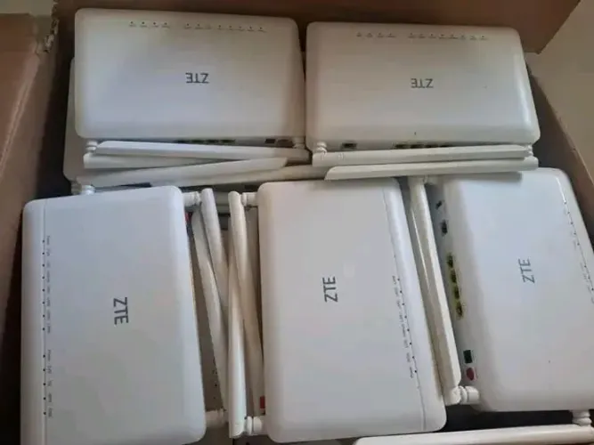 ONT ZTE F670L V9 (10 unidades) C/fonte