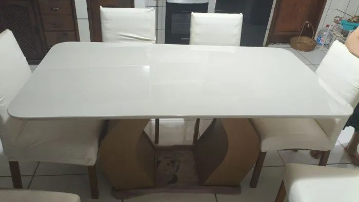 Mesa de jantar de vidro temperado + Conjunto de 6 cadeiras